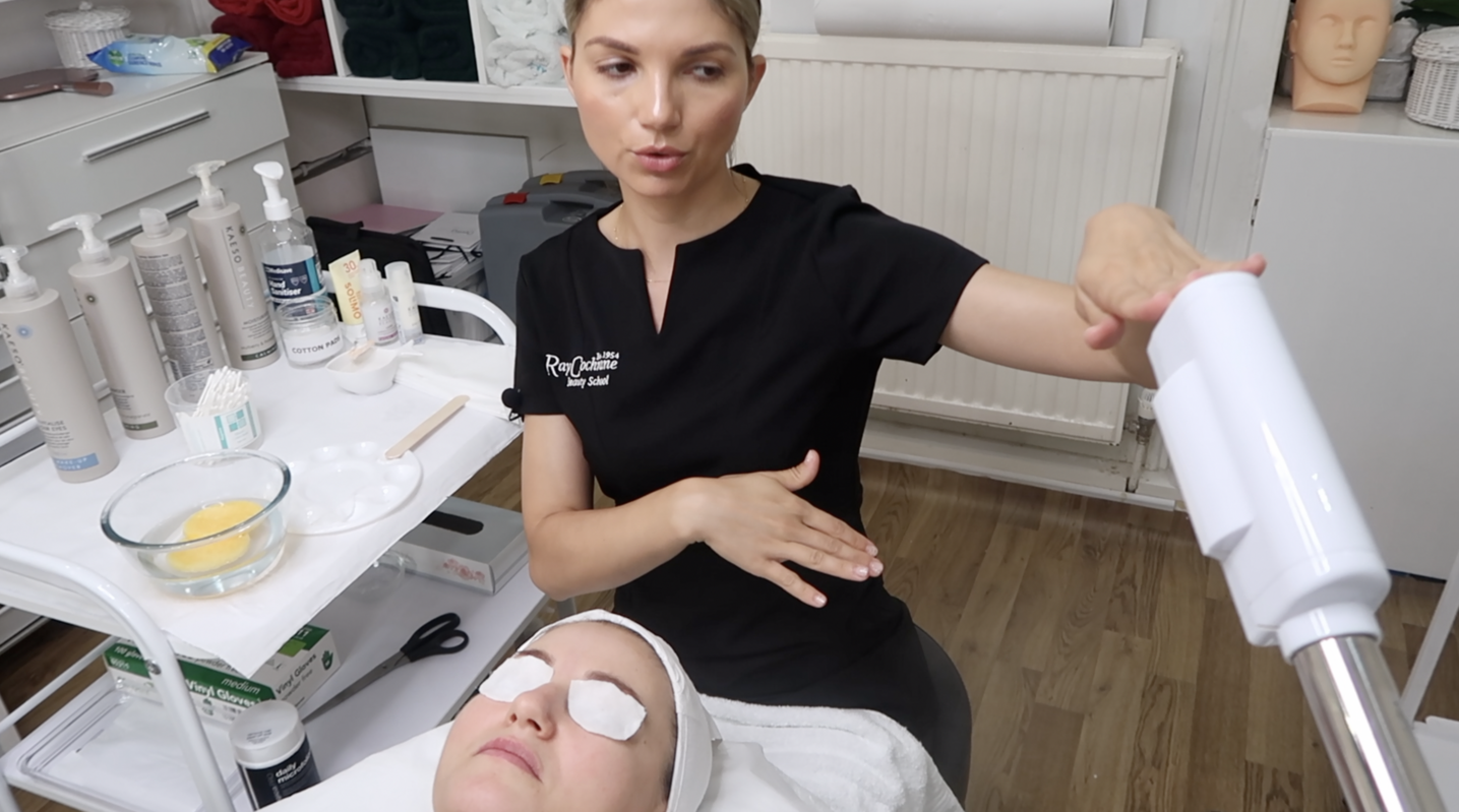 How to do a Professional Facial: 2024 Step by Step Guide