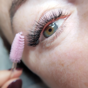 Lash extension training